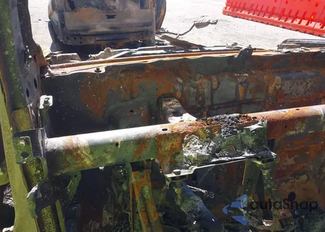 2023 GMC Sierra 1500 4Wd Standard Box Pro z USA, uszkodzony, nr VIN 1GTRUAEDXPZ277743